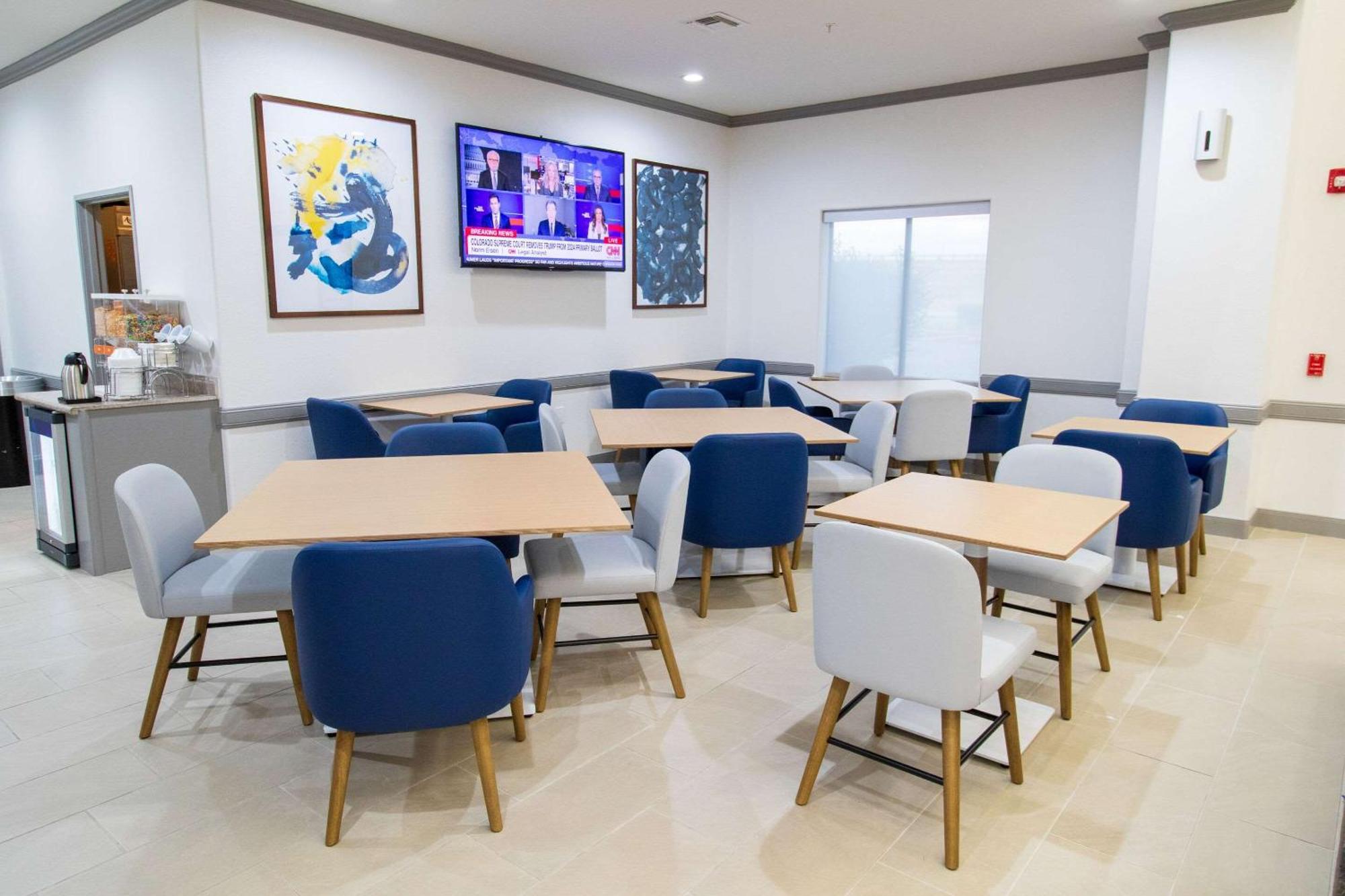 Best Western Plus Schulenburg Inn & Suites Esterno foto