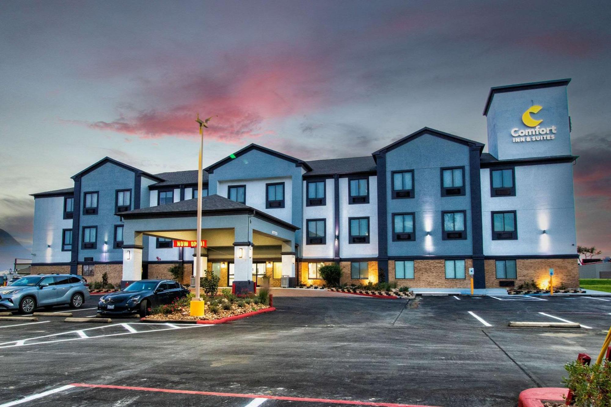 Best Western Plus Schulenburg Inn & Suites Esterno foto