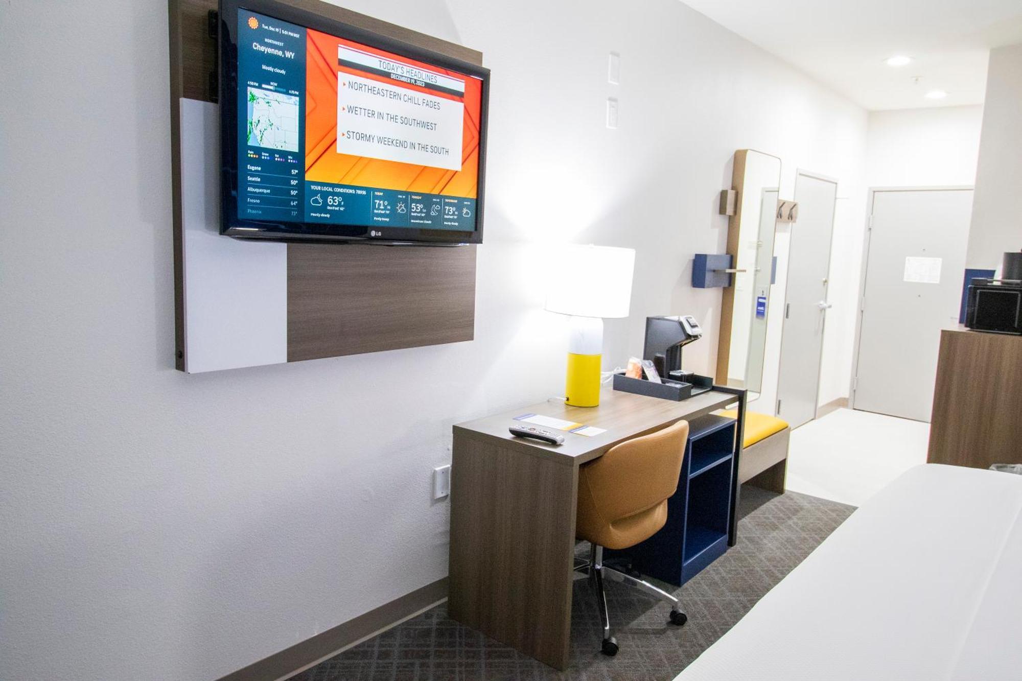 Best Western Plus Schulenburg Inn & Suites Esterno foto